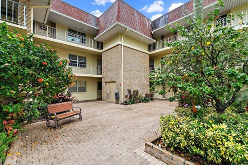 131-5570 Tamberlane Cir, Palm Beach Gardens, FL, 33418-4106 | Card Image