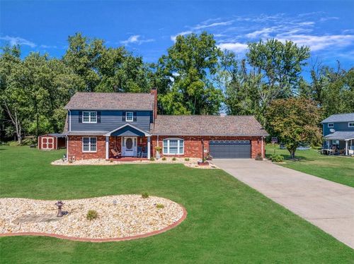 313 Glister Rd, Belle Vernon, PA, 15012-2403 | Card Image