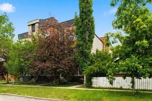 5-308 11 Ave Ne, Calgary, AB, T2E0Z1 | Card Image