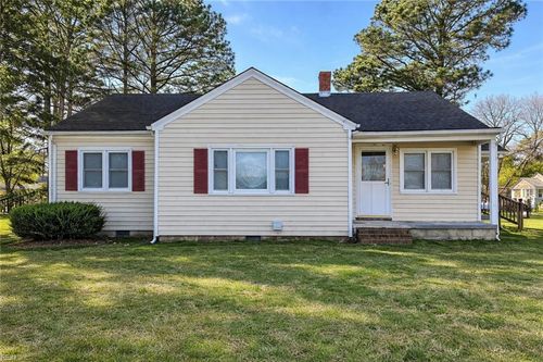 200 Delk St, Franklin, VA, 23851-2217 | Card Image