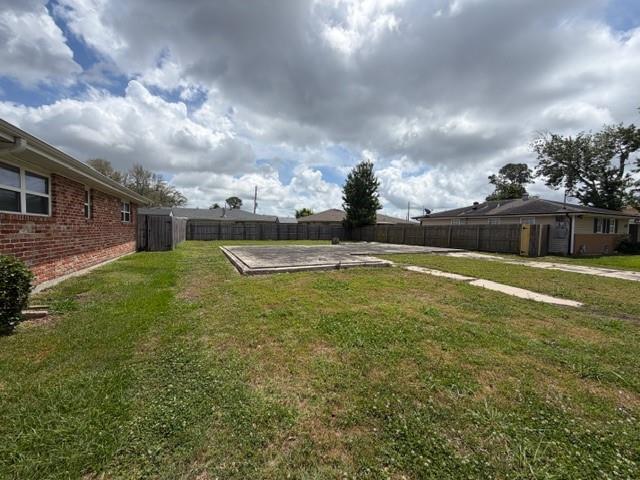 Land in New Orleans 4