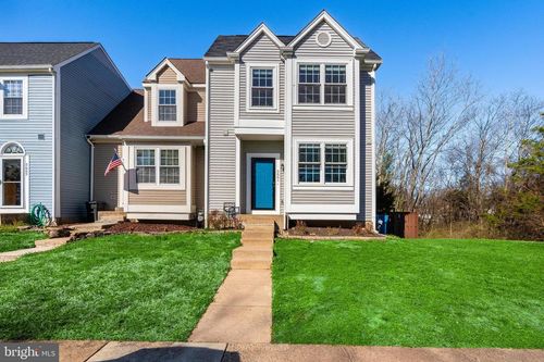 5661 Thorndyke Ct, Centreville, VA, 20120-2868 | Card Image