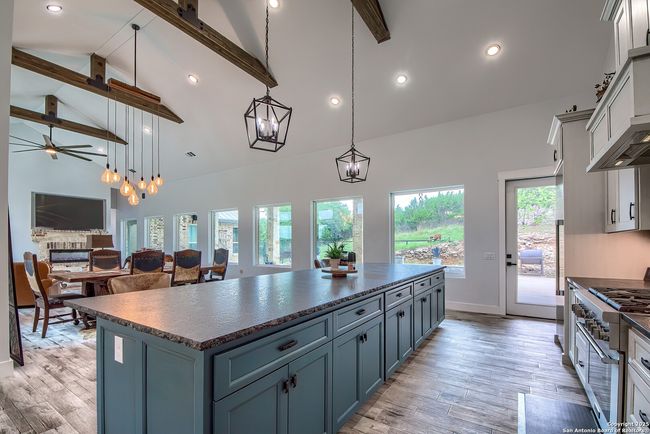 452 Wentworth, House other with 4 bedrooms, 4 bathrooms and null parking in Spring Branch TX | Image 18