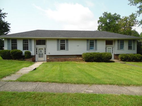 a-3301 Pepperhill Rd, Lexington, KY, 40502-3843 | Card Image