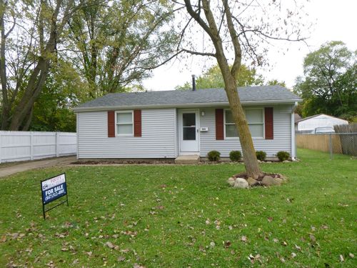 305 Four Winds Way, Carpentersville, IL, 60110-1710 | Card Image