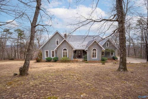 213 Bluff View Dr, Fort Payne, AL, 35968-5407 | Card Image