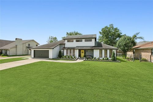 1800 Lake Salvador Dr, Harvey, LA, 70058-5156 | Card Image