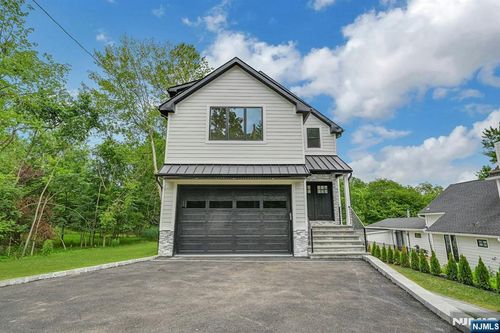 48 Pulis Ln, Ramsey, NJ, 07446-1831 | Card Image