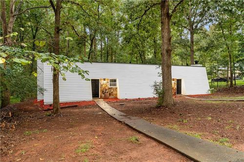 131 Nicole Cir, Athens, GA, 30606-1138 | Card Image