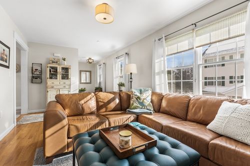 apt-3-252 Albion St, Wakefield, MA, 01880-3169 | Card Image