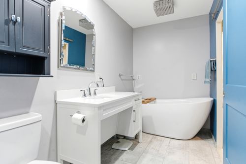 120 Se Marquette Ln, Kankakee, IL, 60901-5961 | Card Image