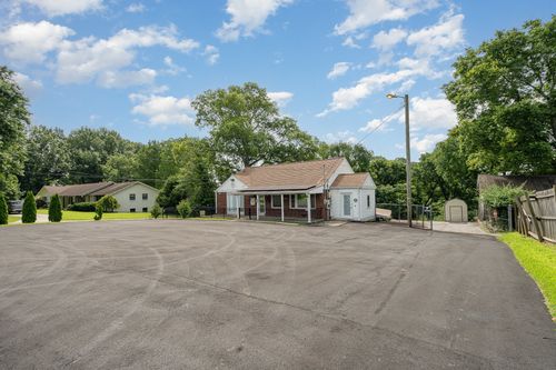 2003 Lebanon Pike, Nashville, TN, 37210-2424 | Card Image