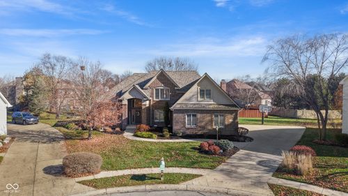 10523 Hollowood Ct, Fishers, IN, 46038-5545 | Card Image