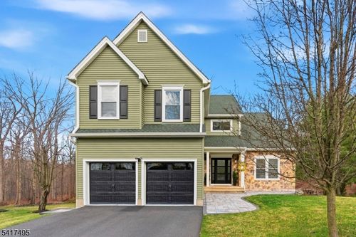 44 Linberger Dr, Bridgewater, NJ, 08807-2382 | Card Image