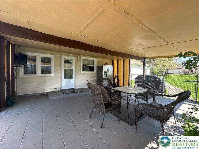 2215 N 3 Rd Ave, House other with 4 bedrooms, 2 bathrooms and null parking in Whitehall PA | Image 31
