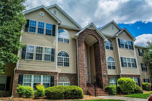 624 Ivy Glen Dr, Winston-Salem, NC, 27127-4063 | Card Image