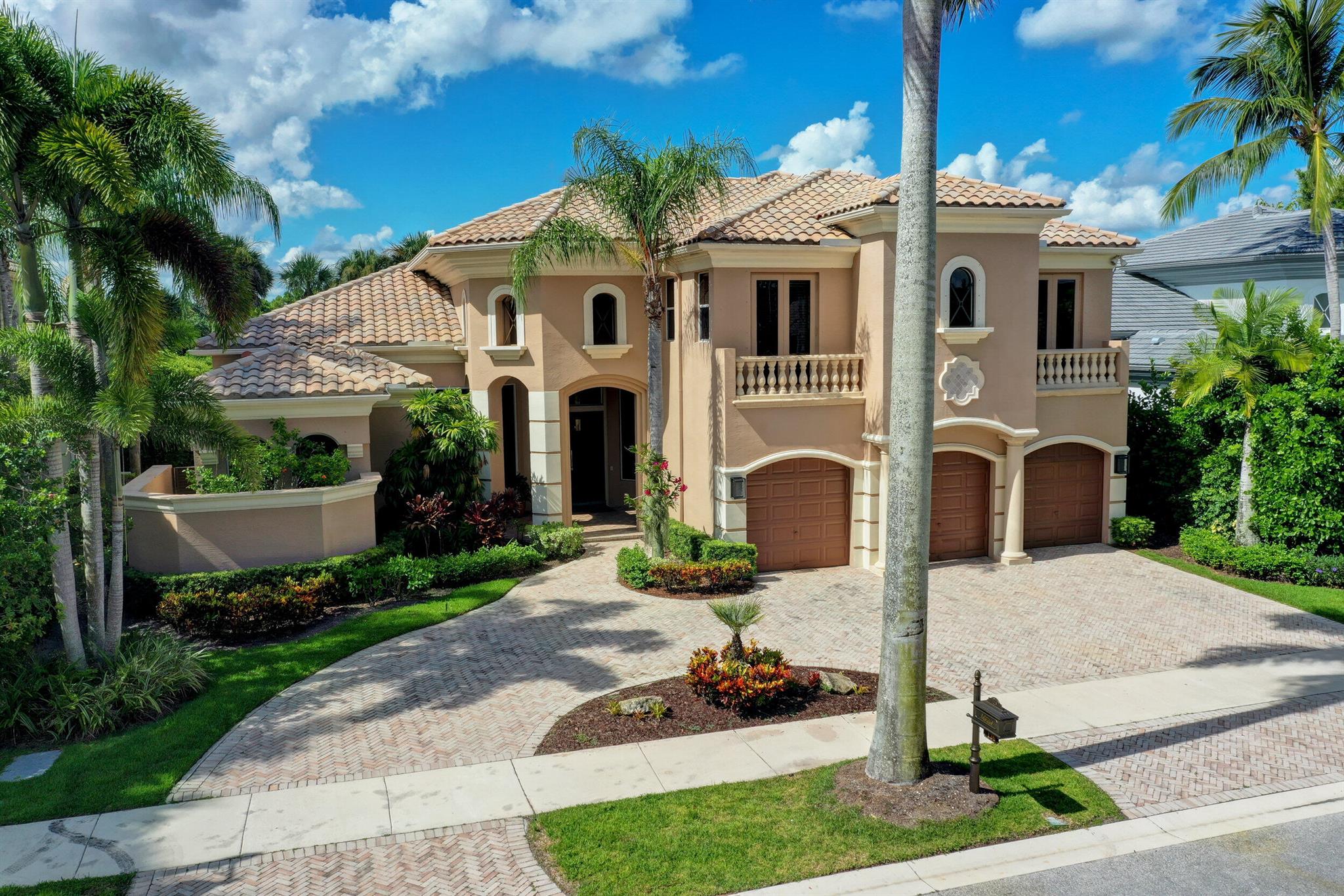 Via Verde Way, Palm Beach Gardens, FL 33418