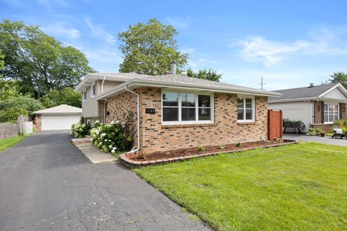 1309 Wilson Ave, Wheaton, IL, 60189-6747 | Card Image