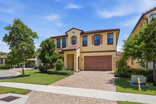 11760 Bayview Cir, Parkland, FL, 33076-4858 | Card Image
