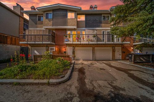 23-643 4 Avenue Ne, Calgary, AB, T2E0J9 | Card Image