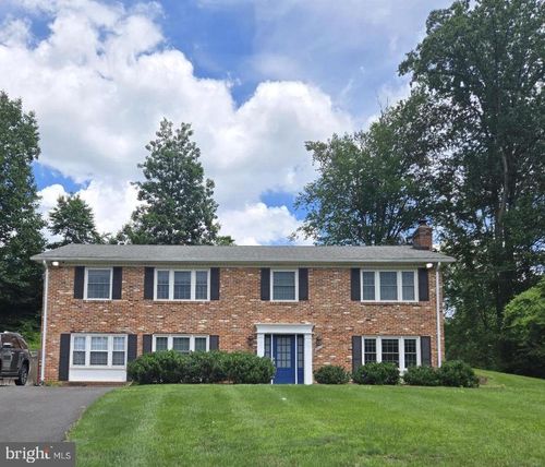 8217 Cindy Ln, BETHESDA, MD, 20817-6916 | Card Image