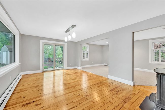 587 Essex Ave, House other with 3 bedrooms, 2 bathrooms and 4 parking in Gloucester MA | Image 5