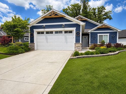 18 Levanno Dr, Crown Point, IN, 46307 | Card Image