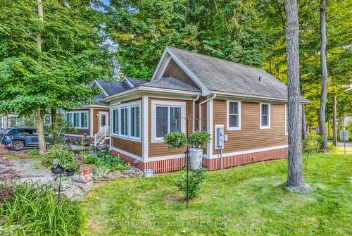 129-2 Chipmunk Lane, Prince Edward County, ON, K0K1P0 | Card Image