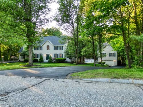 3 Summerfare St, Hooksett, NH, 03106-1959 | Card Image