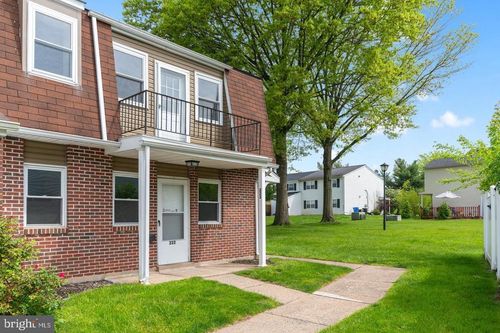222 Washington Pl, TELFORD, PA, 18969-1239 | Card Image