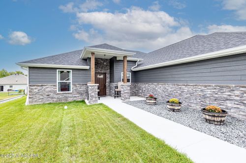 4841 Nolan Ln, Jefferson City, MO, 65109-1575 | Card Image