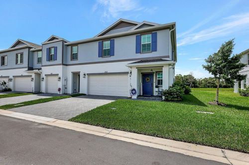 650 Ne Waters Edge Ln, Port St. Lucie, FL, 34983-3533 | Card Image