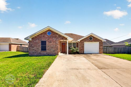451 Kennie Rd, Shreveport, LA, 71106-6903 | Card Image