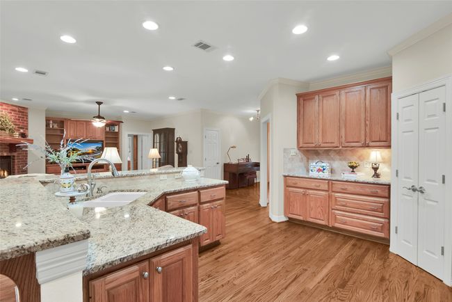 262 Briar Creek Rd, House other with 3 bedrooms, 3 bathrooms and null parking in Whitesboro TX | Image 17