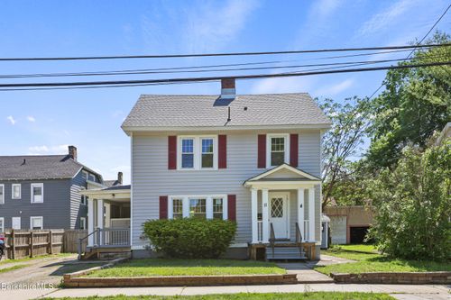 11 Merriam St, Pittsfield, MA, 01201-5934 | Card Image