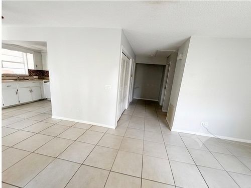 2355 19th Ave, Vero Beach, FL, 32960-3331 | Card Image
