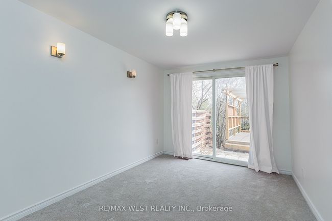 480 Sedan Cres, House attached with 4 bedrooms, 2 bathrooms and 3 parking in Oshawa ON | Image 16