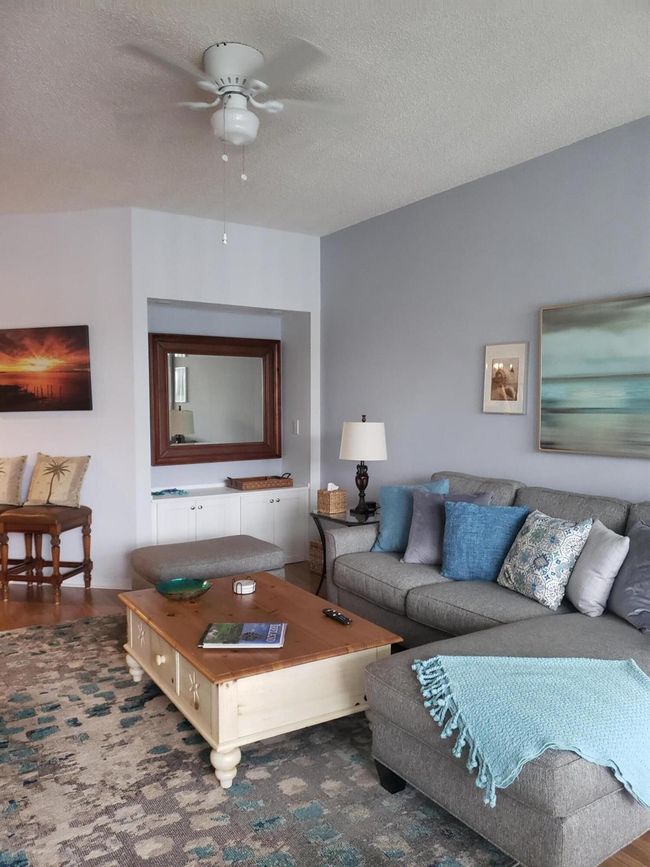 APT-2 - 6021 Se Landing Way, Condo with 2 bedrooms, 2 bathrooms and null parking in Stuart FL | Image 8