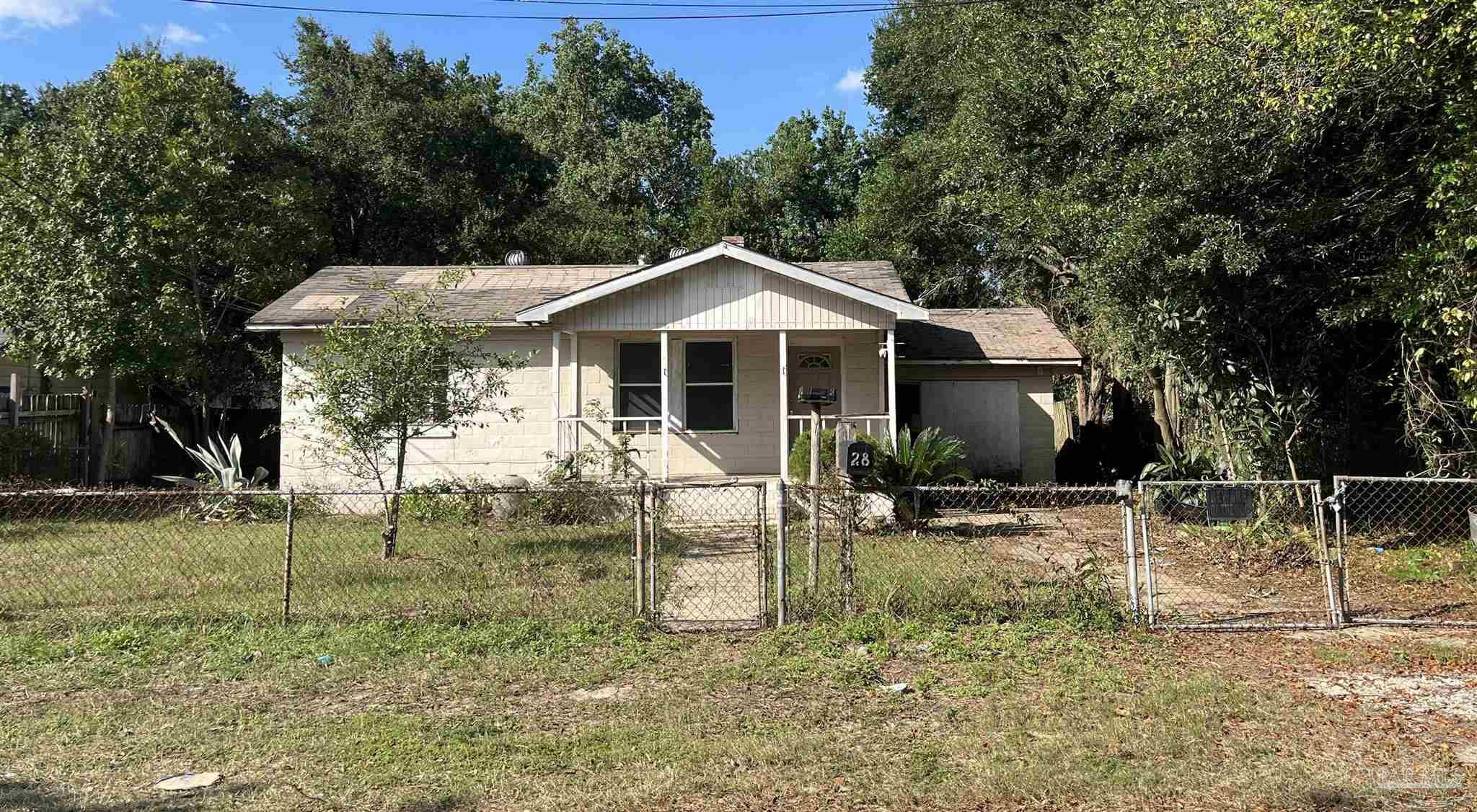 Mindoro Cir, Pensacola, FL 32507