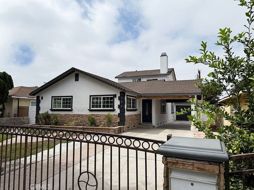 1206 S Towner St, Santa Ana, CA, 92707 | Card Image