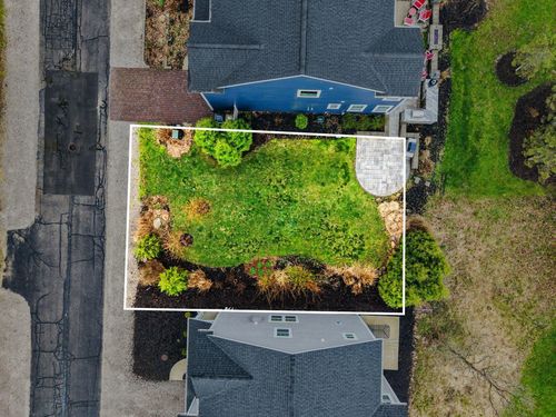 136-661 Meadow Dr, South Haven, MI, 49090-8646 | Card Image