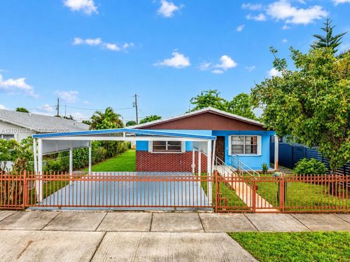 320 E 19th St, Hialeah, FL, 33010 | Card Image