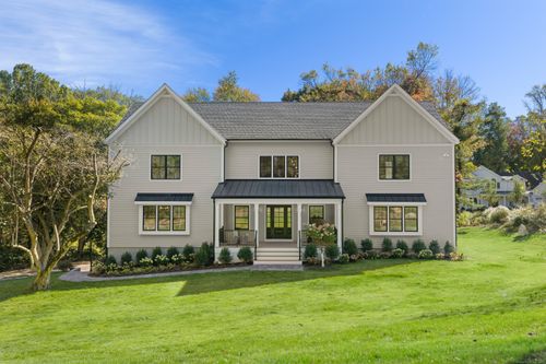 31 Gray Farms Rd, Stamford, CT, 06905-2510 | Card Image