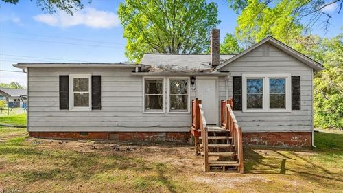 758 Harrison Crossroad Loop, Reidsville, NC, 27320-8384 | Card Image
