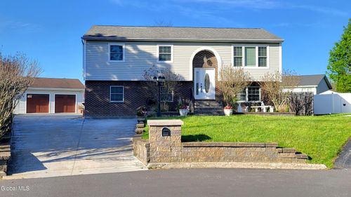 7 Adare Rd, Troy, NY, 12180-6101 | Card Image