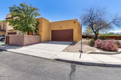 9504 E Ventaso Cir, Tucson, AZ, 85715-5825 | Card Image