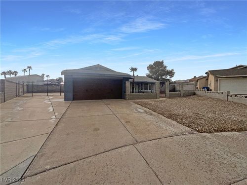 1960 Arabian Ct, Henderson, NV, 89002-8603 | Card Image