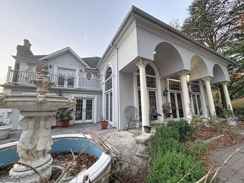 19 Powder Hill Rd, Saddle River, NJ, 07458-3215 | Card Image