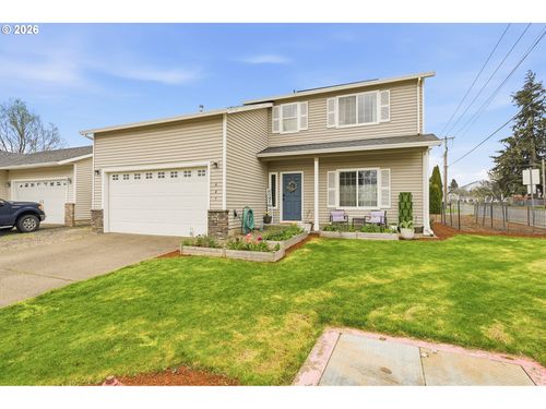 641 Mary Dr, Molalla, OR, 97038-7585 | Card Image
