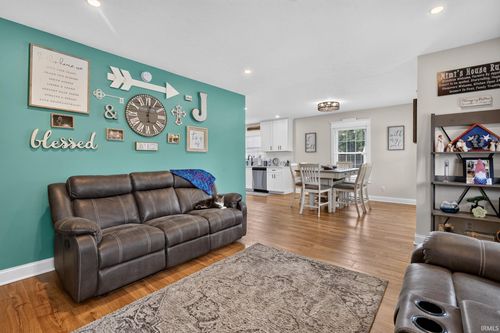 309 W Mulberry Jefferson Rd, Mulberry, IN, 46058 | Card Image